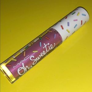 Purple panna cotta: lilac OH SWEETIE LIP COLOR